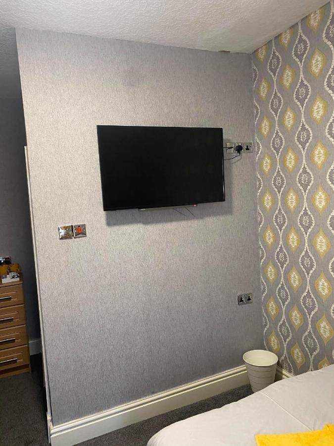 Hotel Jeanne Блекпул Екстериор снимка