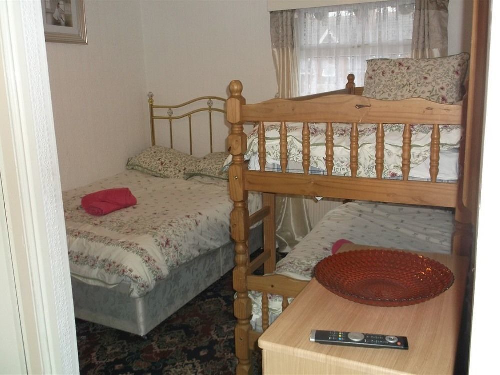 Hotel Jeanne Блекпул Екстериор снимка